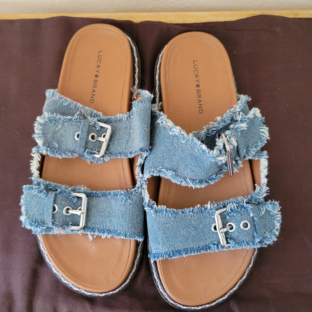 Woman's Slide Sandal Flats